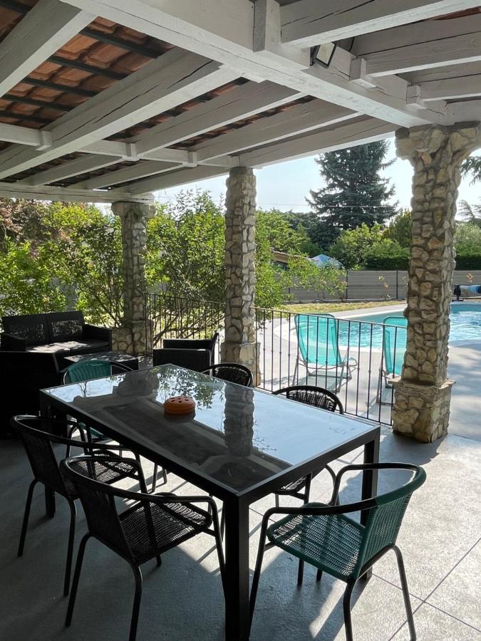 Villa Camille Cereste Luaran gambar